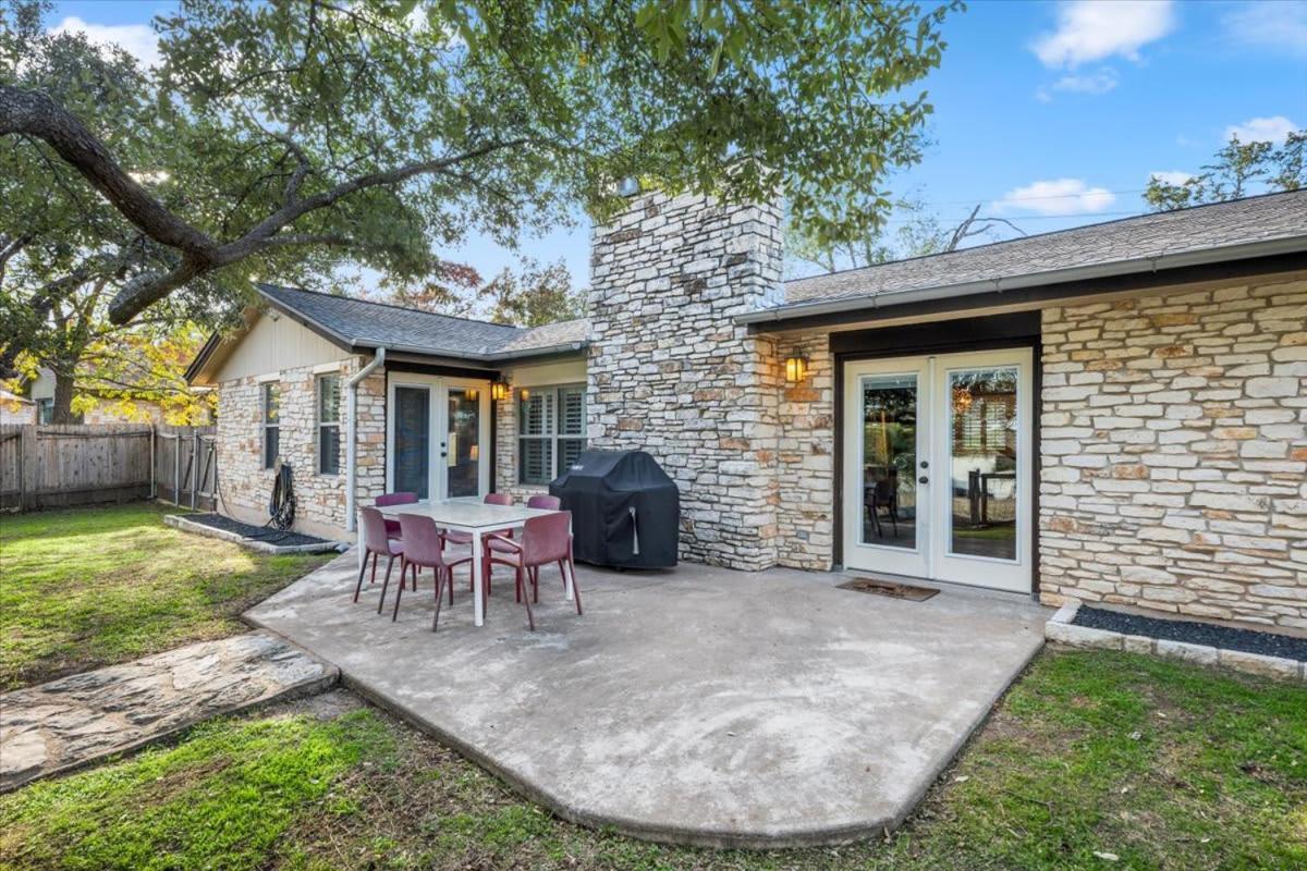 Spacious Retreat W Private Pool & Plenty Of Space Villa Austin Exterior photo